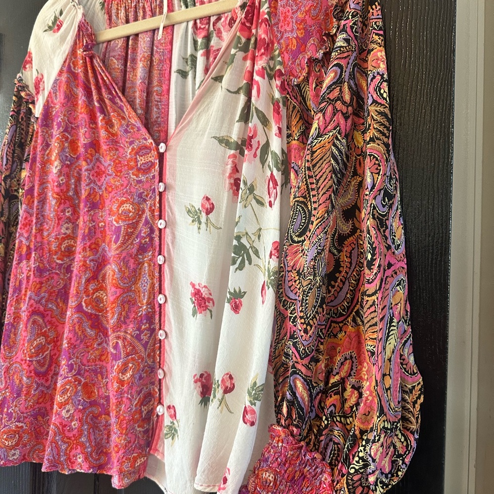 Free People Gemini Blouse. Size Small. Excellent Condition. - Picture 6 of 9
